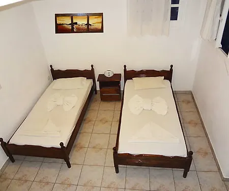 Haroula Apartment Naousa (Paros)