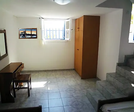 Haroula Apartment Naousa (Paros)